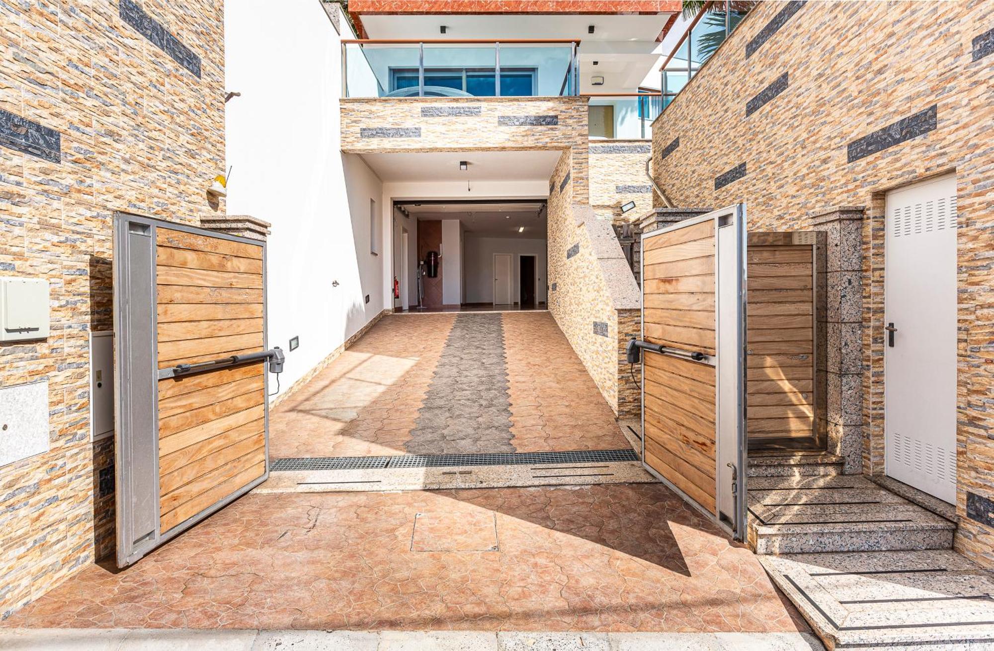 Moradia Vista Atlantico Villa ฟุงชาล ภายนอก รูปภาพ