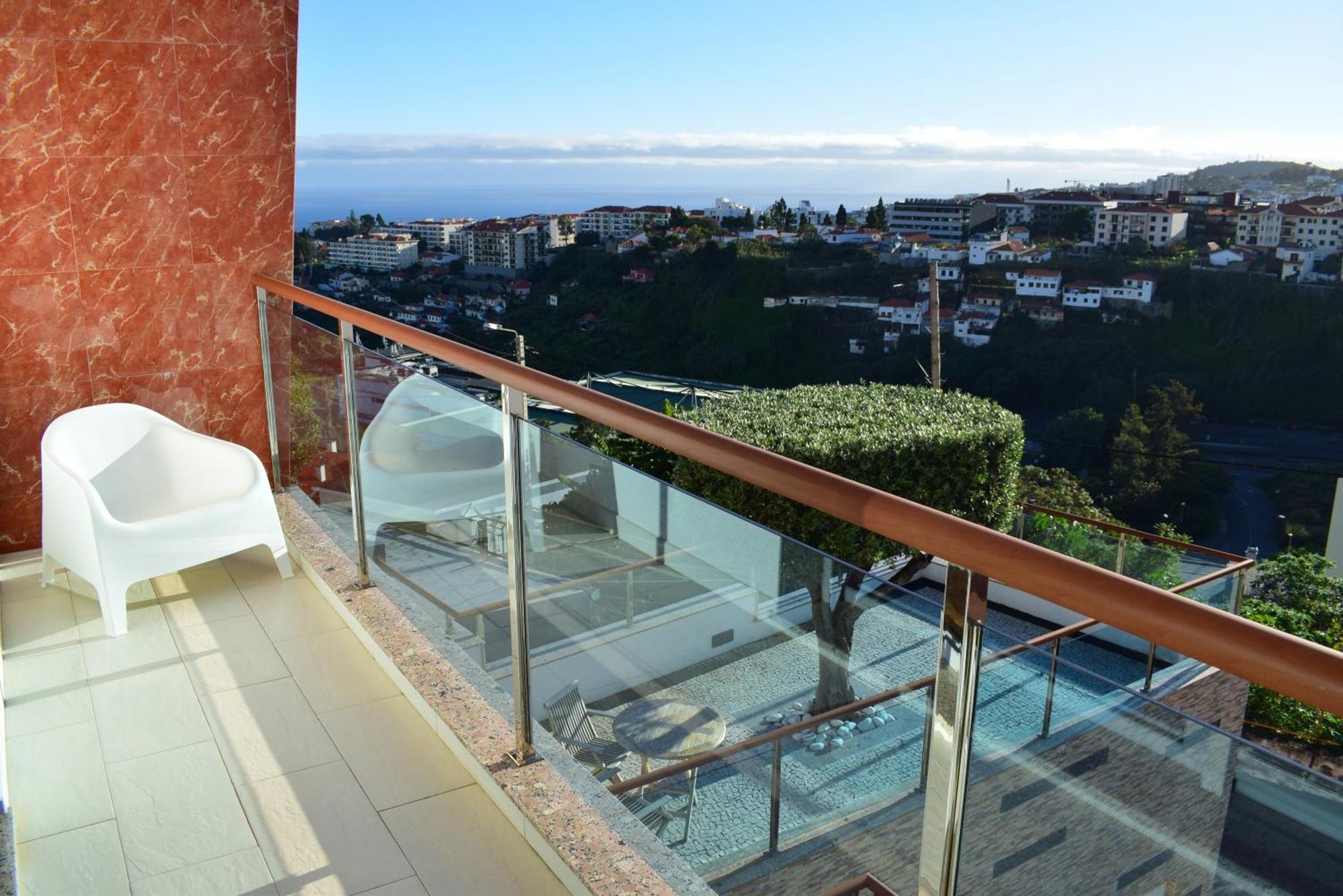 Moradia Vista Atlantico Villa ฟุงชาล ภายนอก รูปภาพ